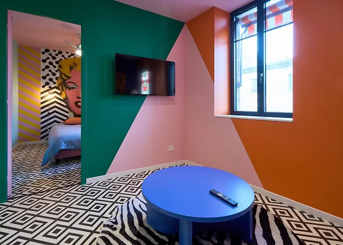 Apartament La Orange - Pop'art - Proche Cite Medievale Et Centre A Pied